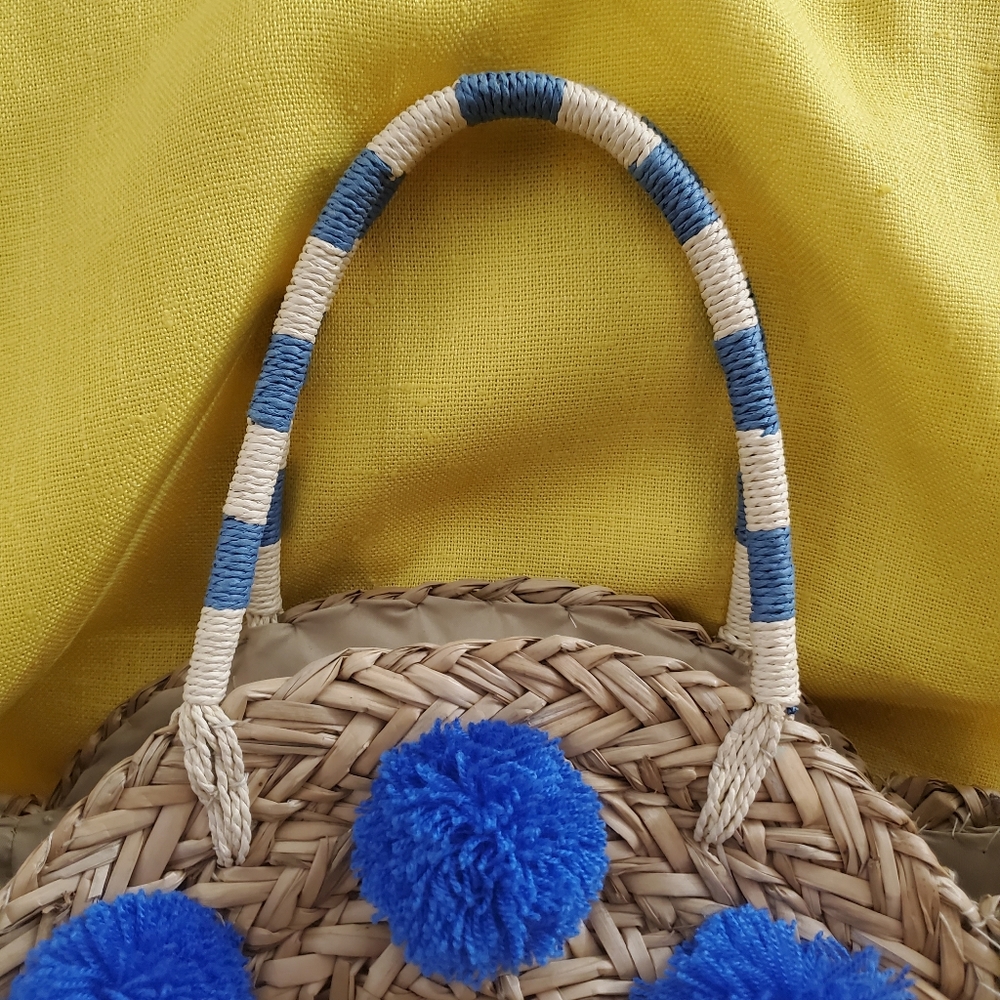 Straw Bag - Picture 3 of 10